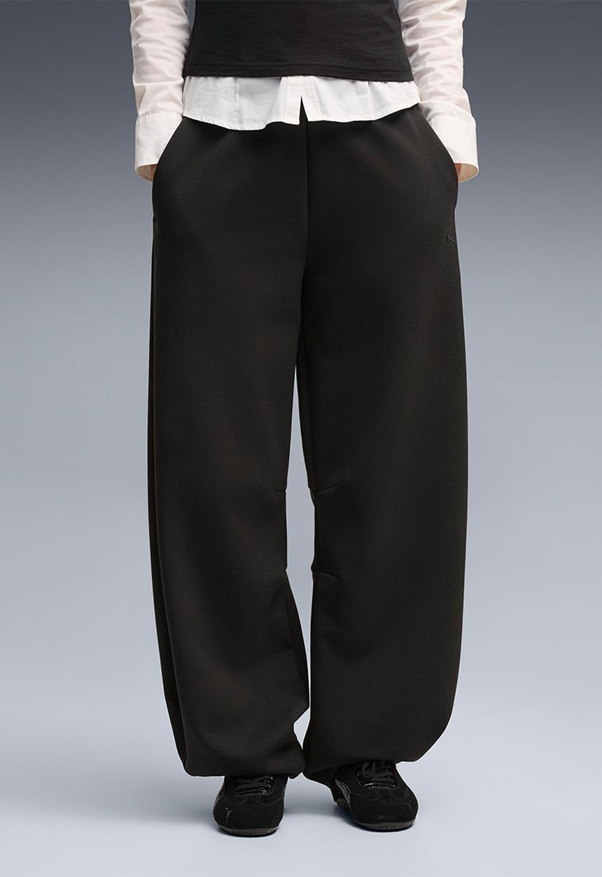 PUMA - Pumatech Sense Relaxed Barrel Soft Touch Sweatpants Dk Op - Puma Black