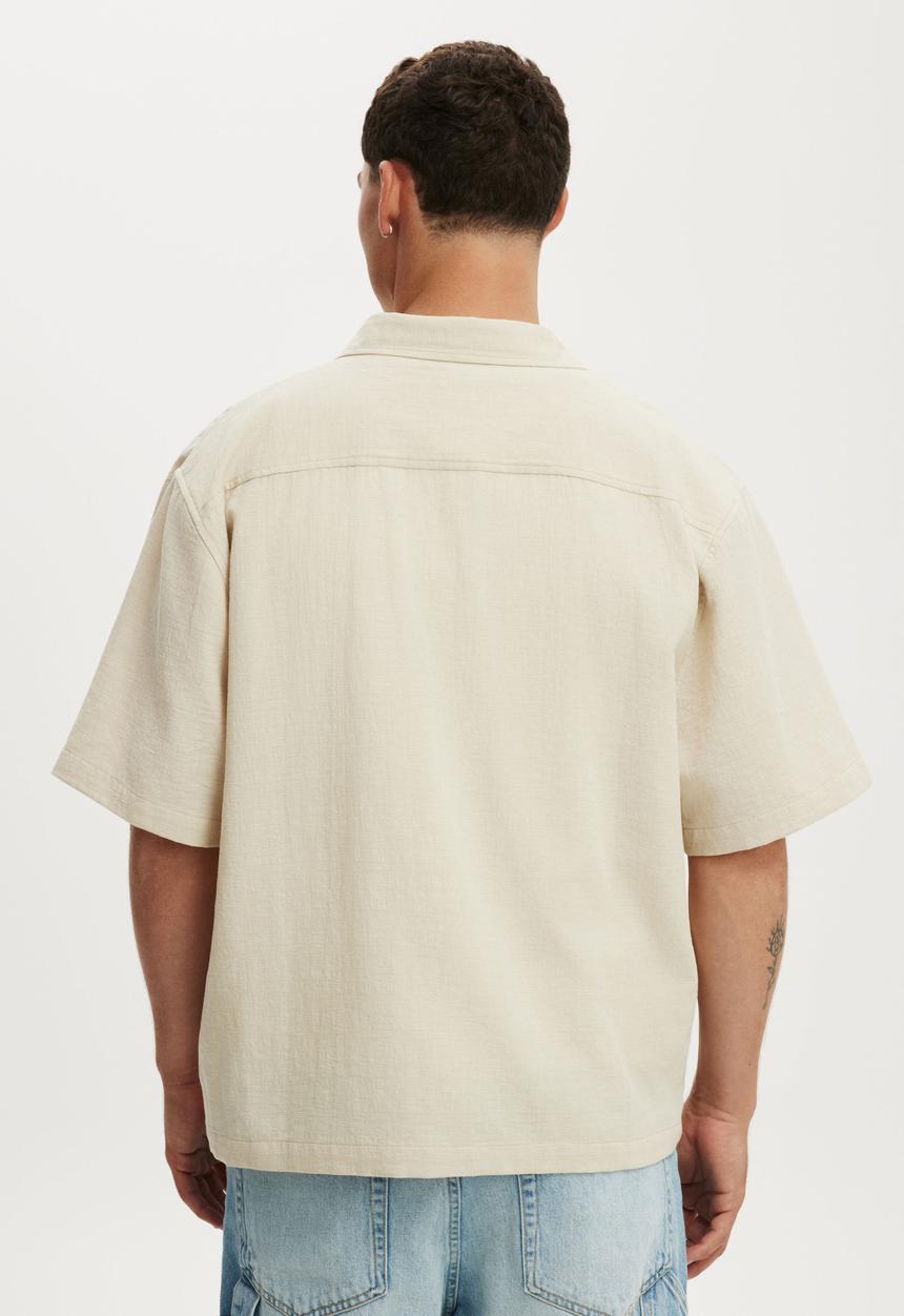 Cotton On - Boxy Fit Short Sleeve Shirt - Stone