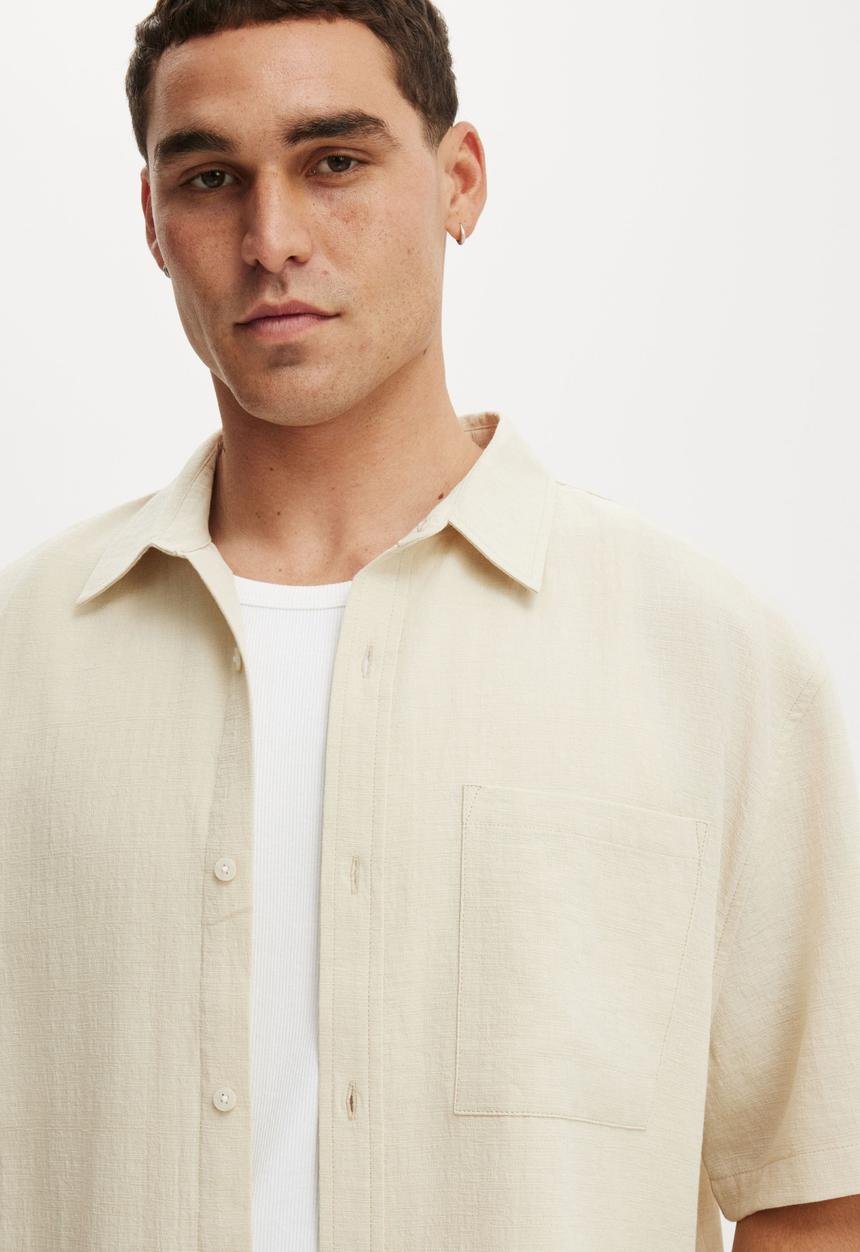 Cotton On - Boxy Fit Short Sleeve Shirt - Stone