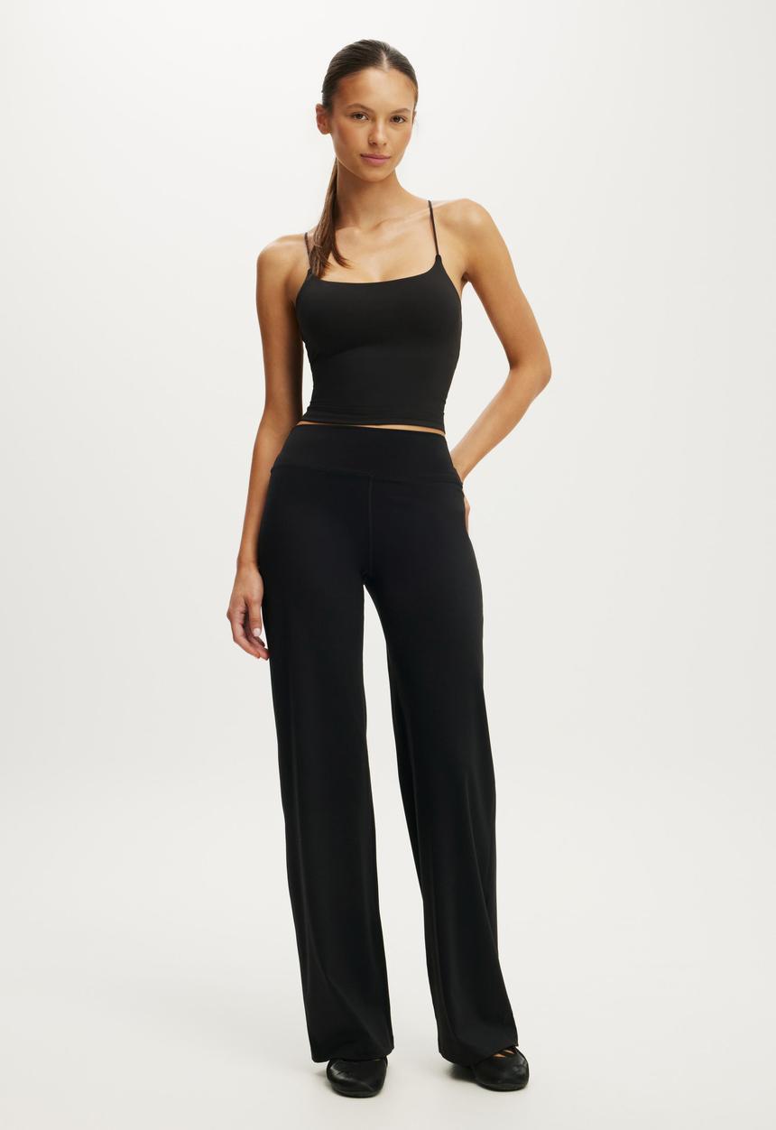Cotton On - Ultra Move Thin Strap Cami - Black