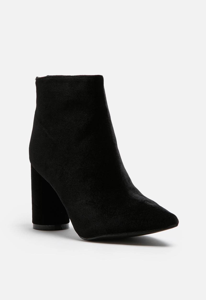 dailyfriday - Velvet boot