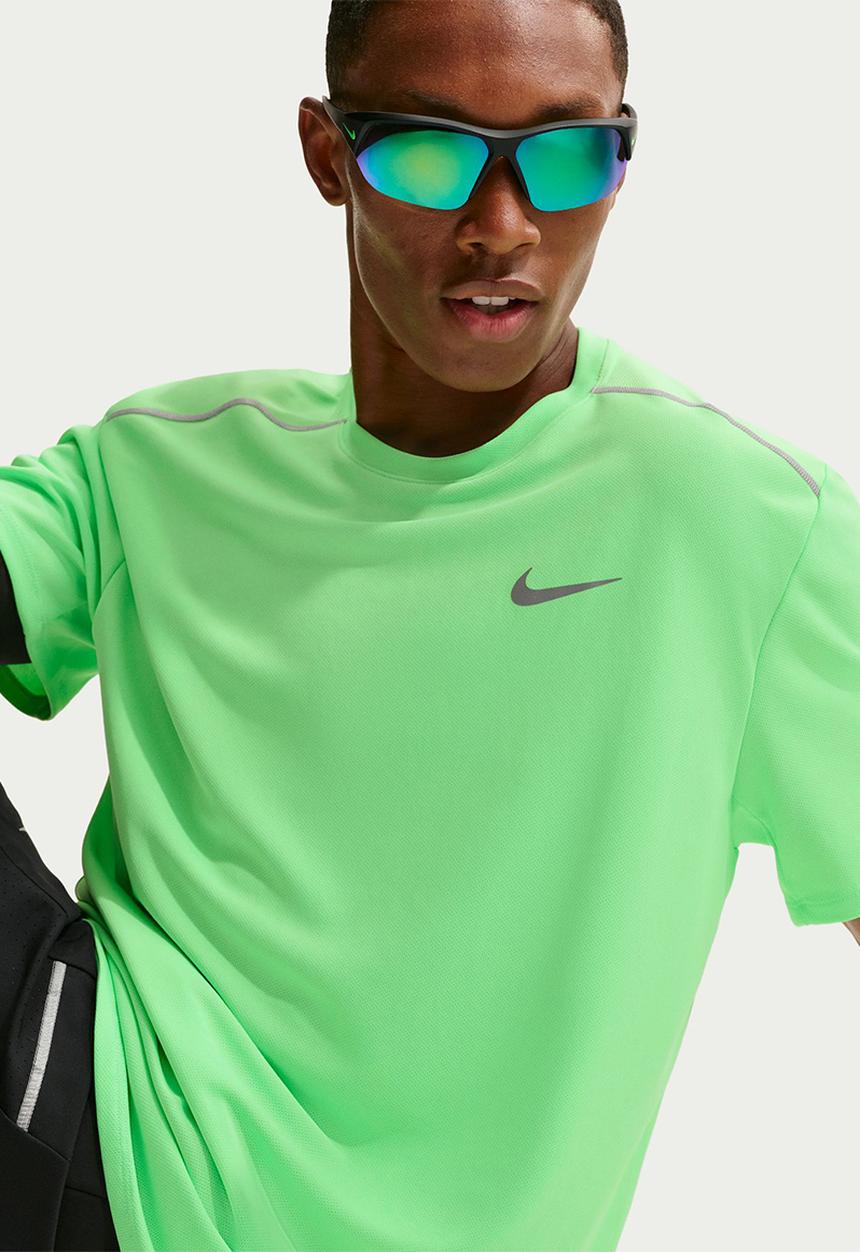 Nike - Miler  Dri-FIT Short-Sleeve Runn - Illusion Green/Reflective Silv