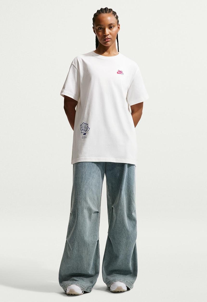 Nike - W Nsw Nk Clsc Bf Tee Grf2 - Sail
