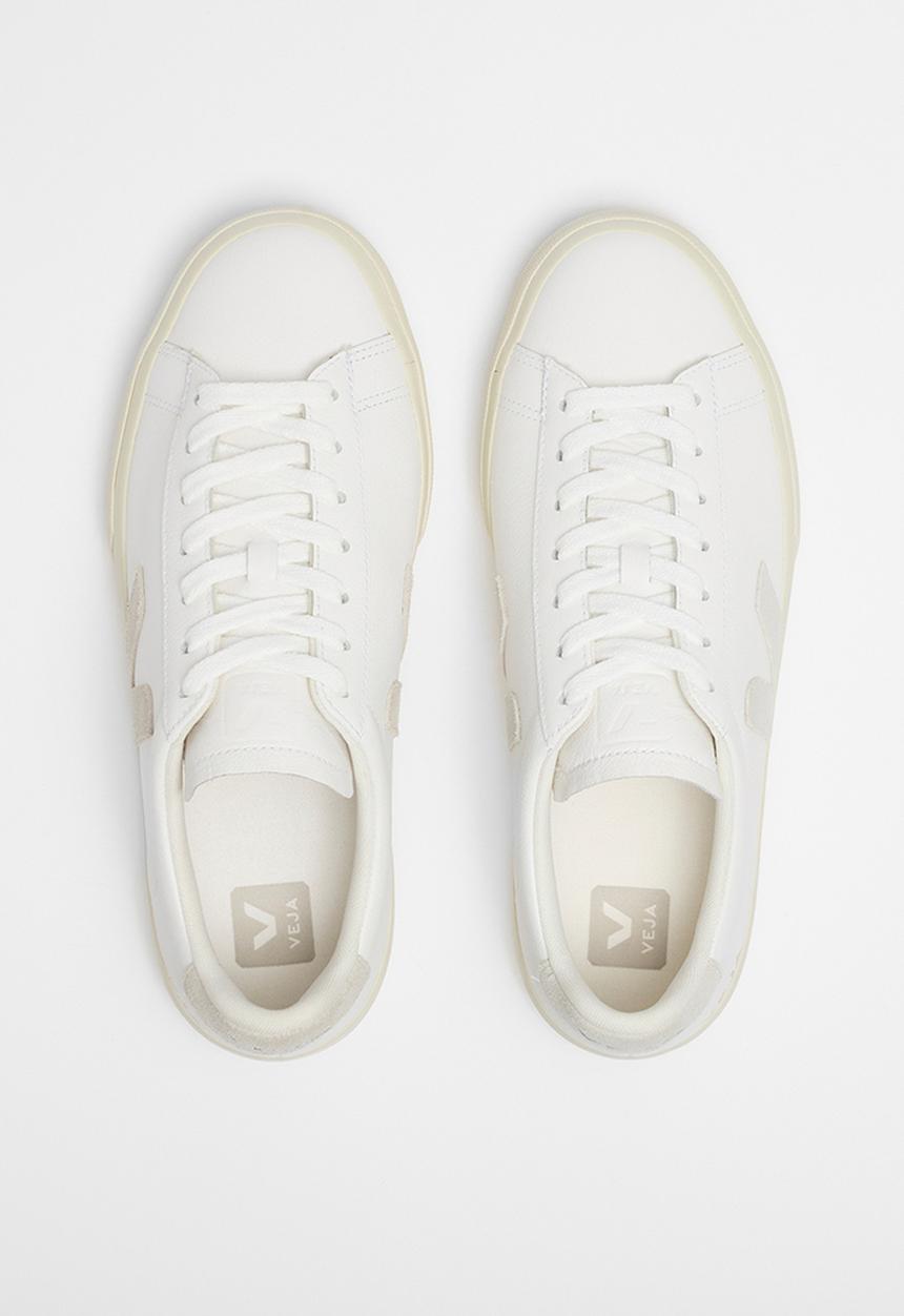 VEJA - Campo- Extra White Natural Suede