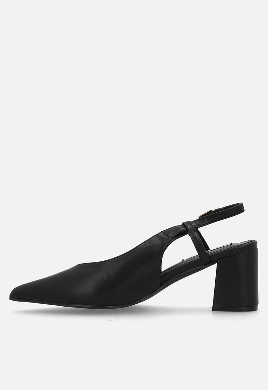 Madison® - Quest close toe slingback heel - black