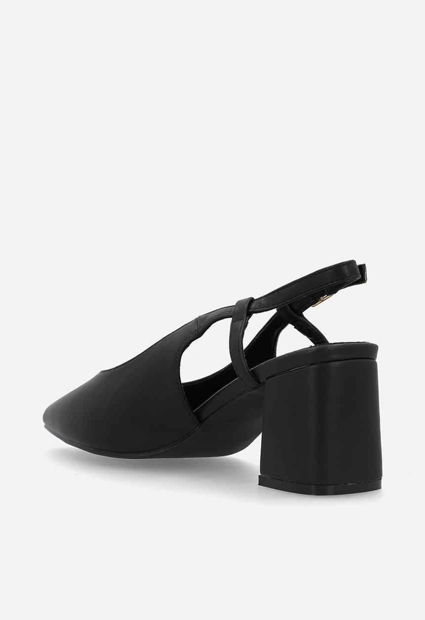 Madison® - Quest close toe slingback heel - black