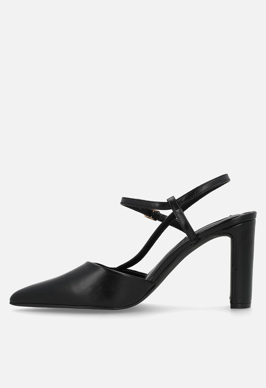 Madison® - Quill close toe slingback heel - black