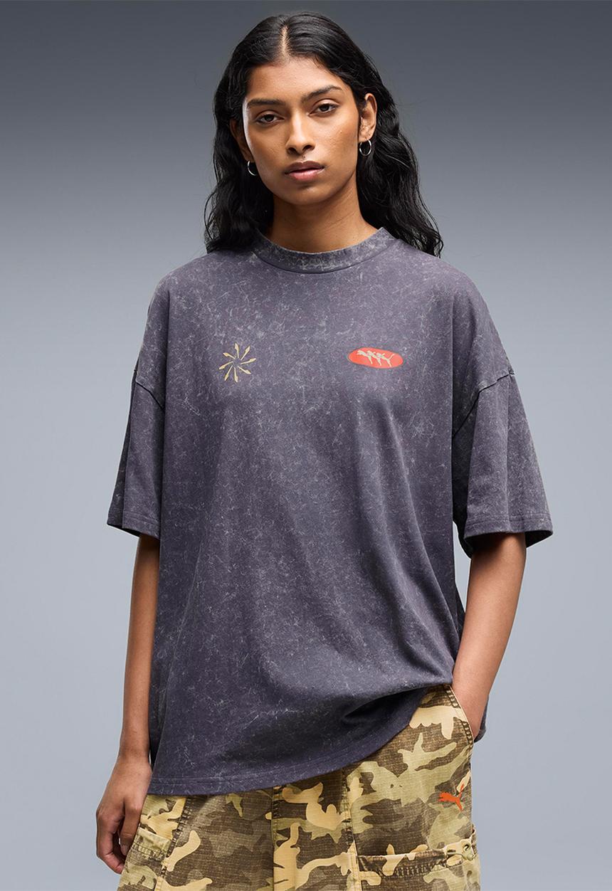 PUMA - Future.Puma.Archive Washed Oversized Graphic Tee - Inky Depths