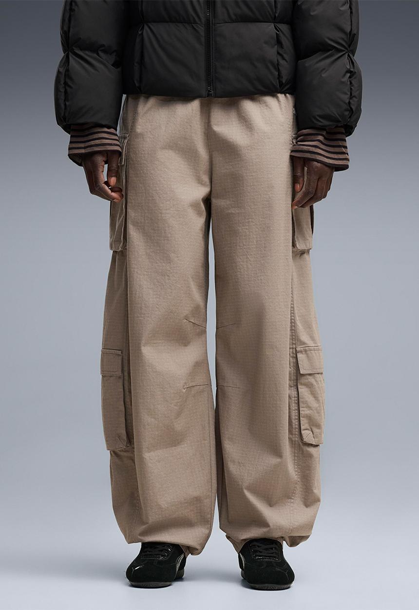 PUMA - Ess Relaxed Barrel Ripstop Cargo Slouchy Pants - Mouse Gray