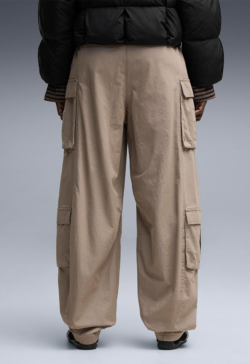 PUMA - Ess Relaxed Barrel Ripstop Cargo Slouchy Pants - Mouse Gray