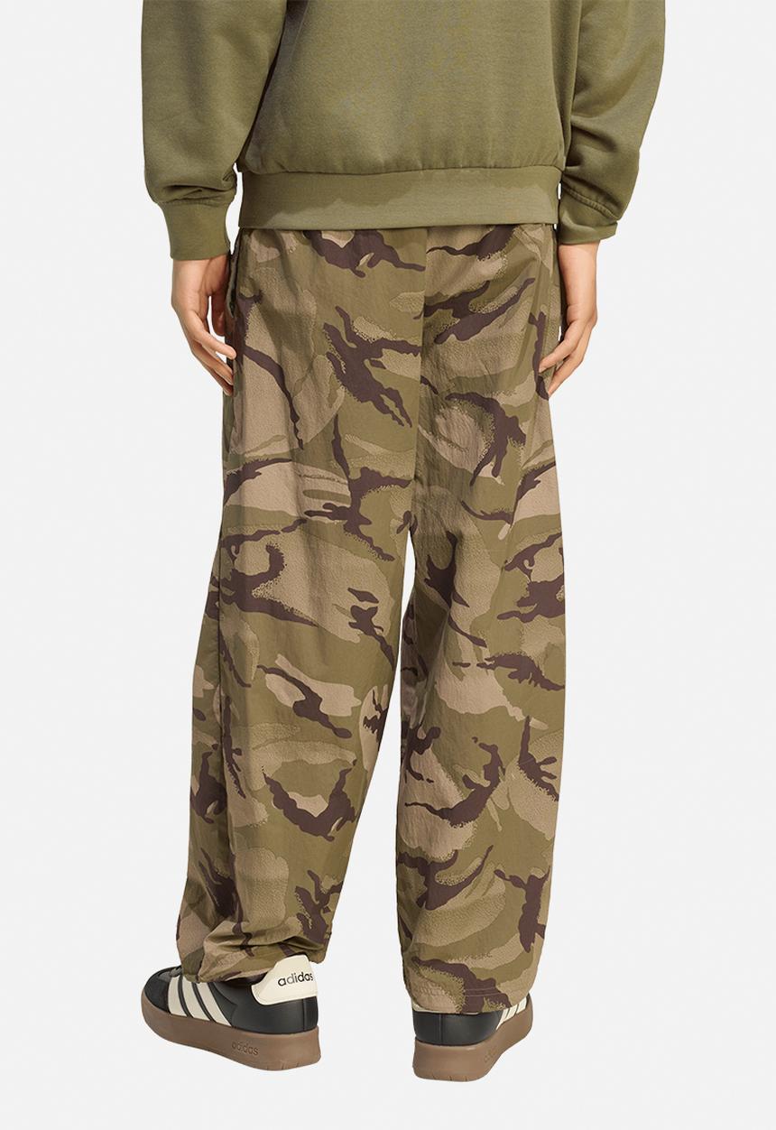 adidas Performance - Camo Woven Parachute Pants.- Aurora coffee/olive strata/khaki six