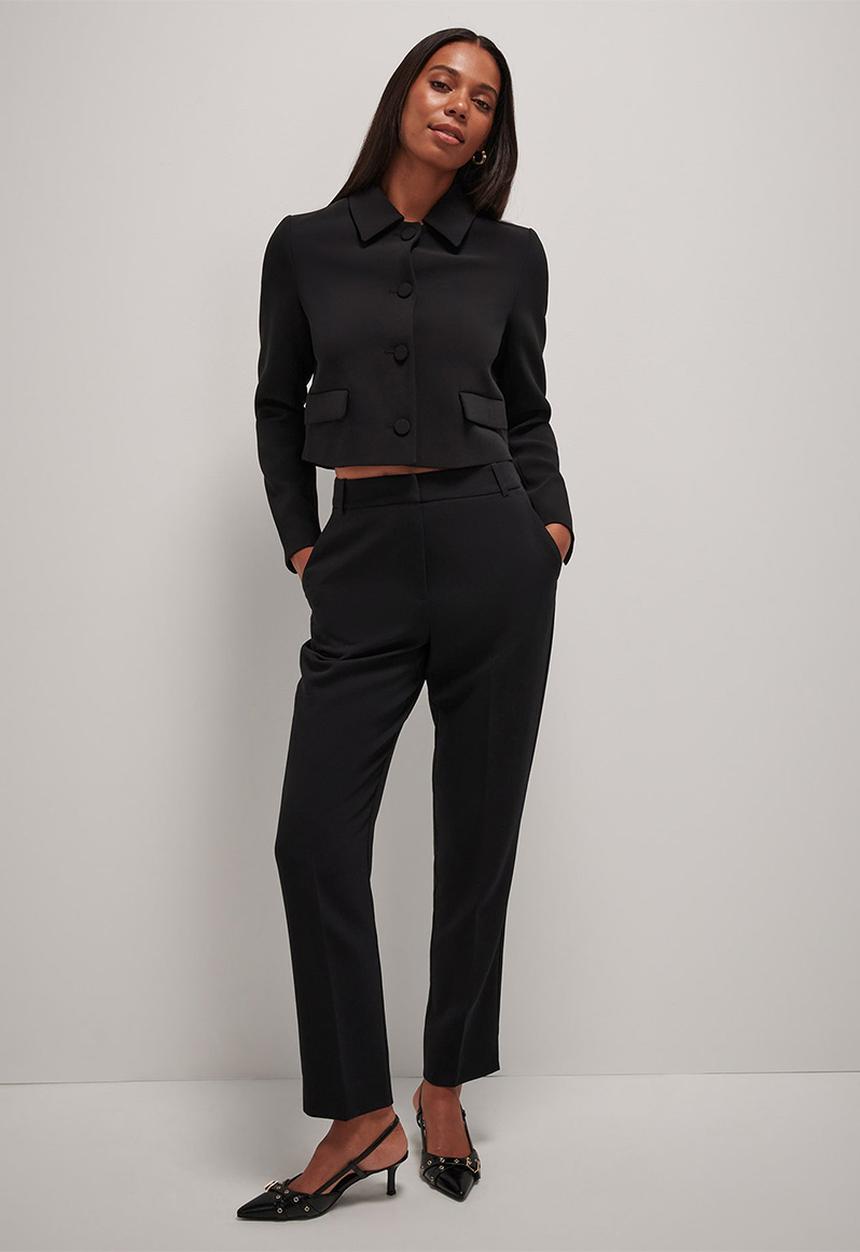 Forever New - Asher Tapered Pants in Black
