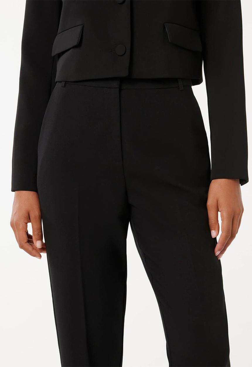 Forever New - Asher Tapered Pants in Black