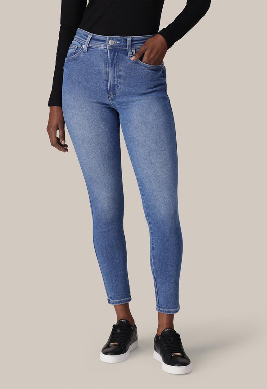 Forever New - Ashley mid-rise mid wash jeans in mid wash