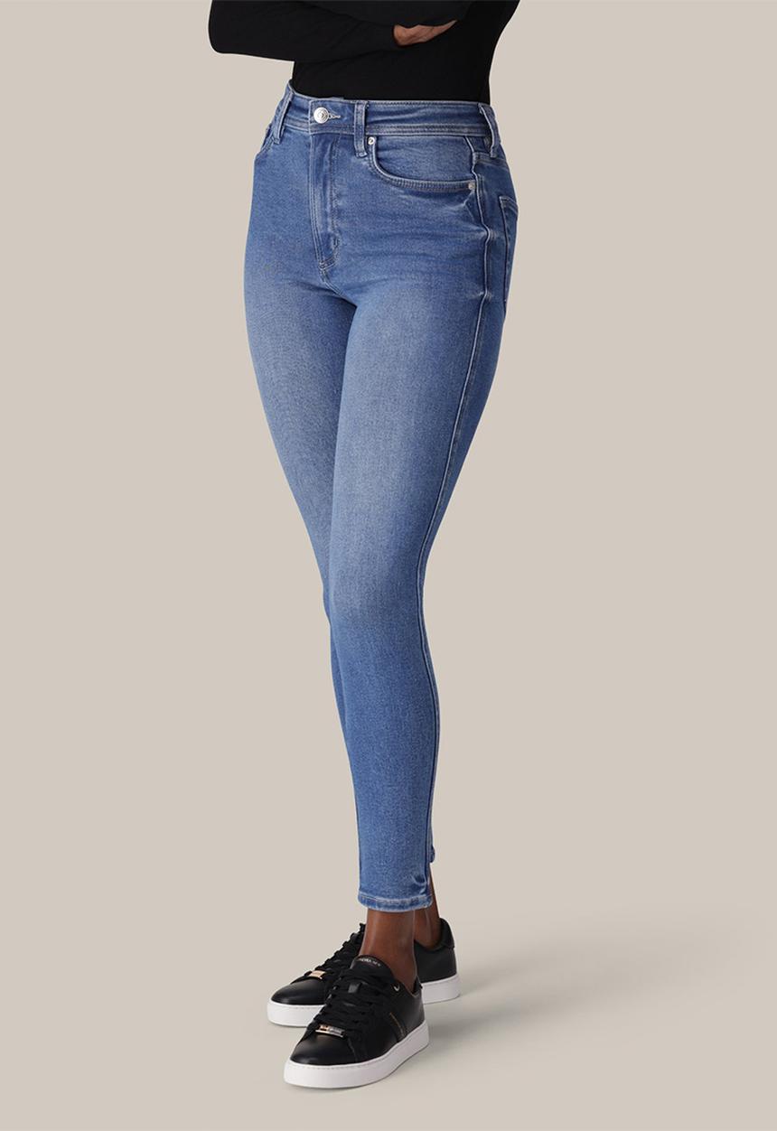 Forever New - Ashley mid-rise mid wash jeans in mid wash