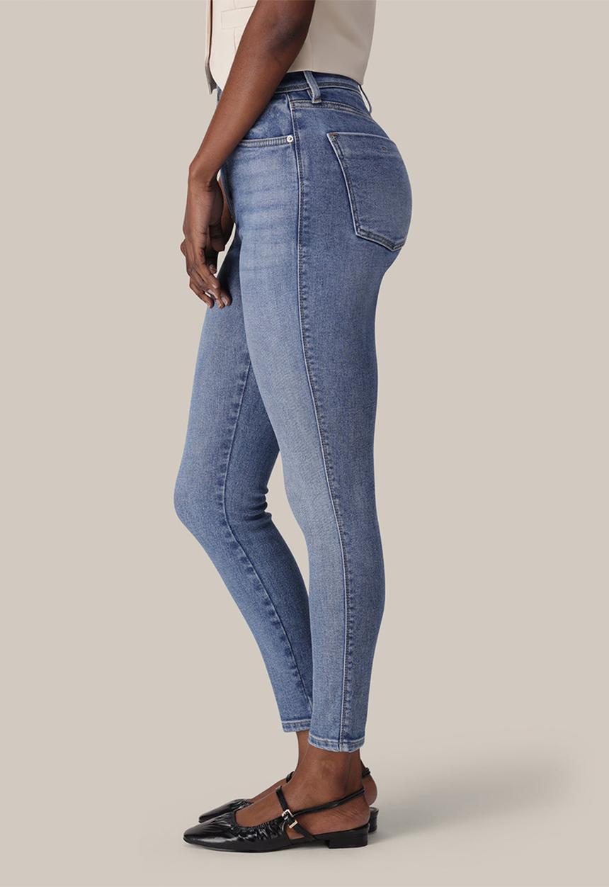 Forever New - Hayley high-rise sculpt jeans in mid wash