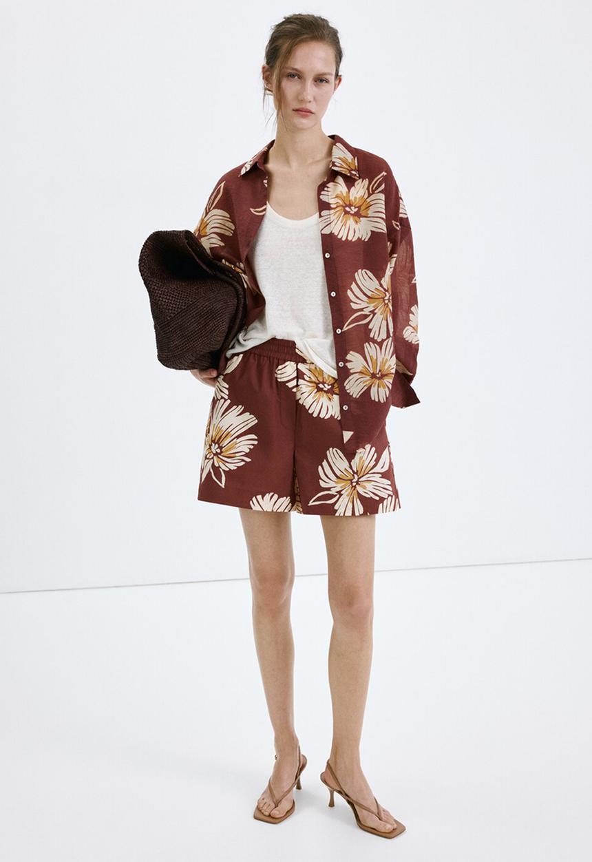 MANGO - Shorts sake - dark red