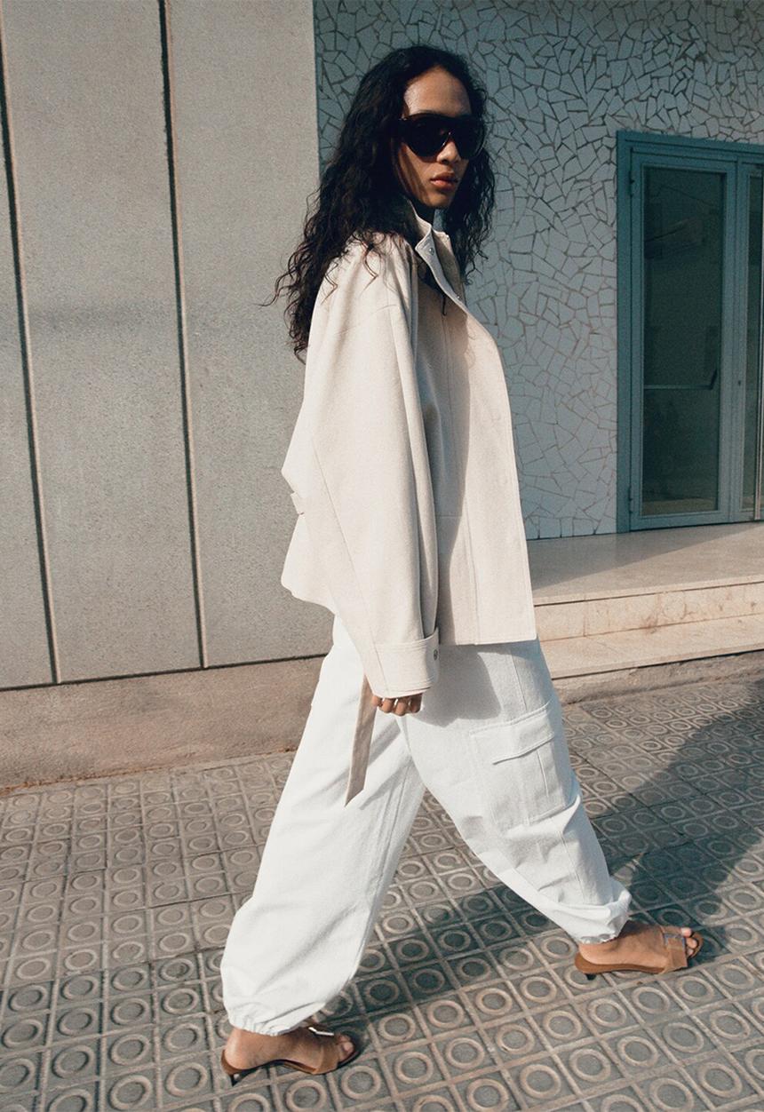 MANGO - Trousers maloon - white