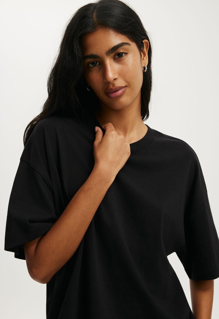 Cotton On - Boxy Short Sleeve Tee - Black