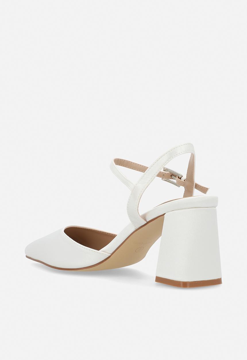 Be Mine - Ravina closed toe block heel ankle strap - ivory satin