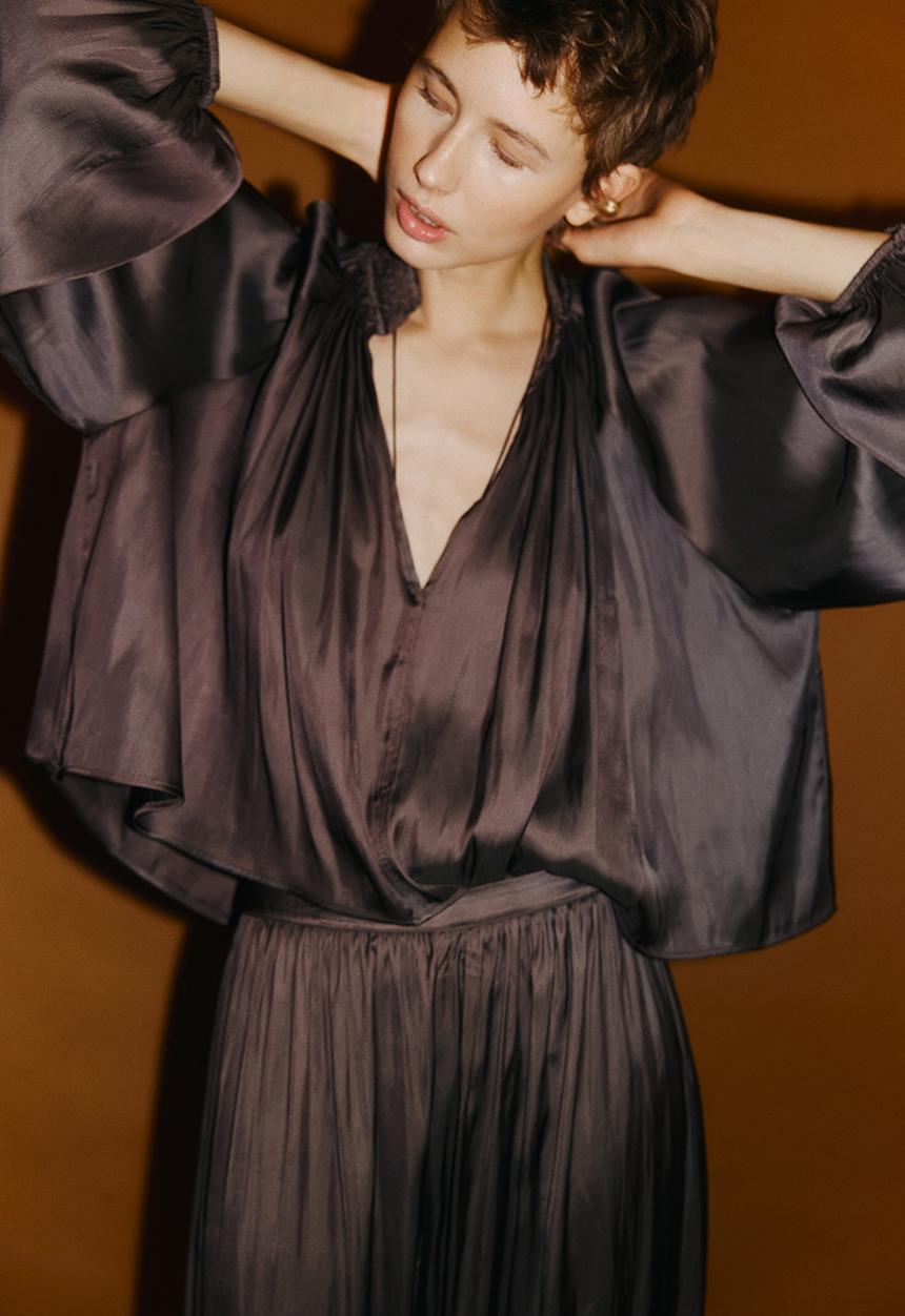 H&M - Oversized v-neck blouse - dark brown
