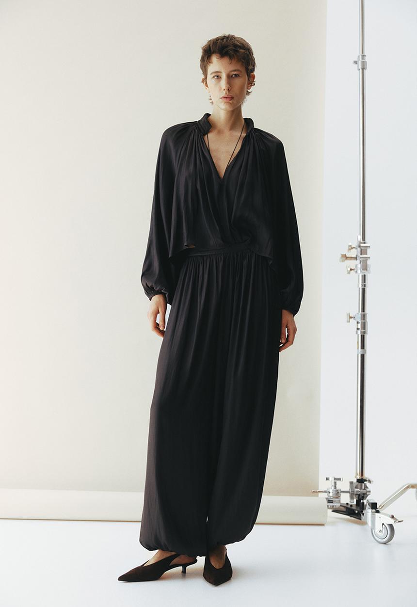 H&M - Oversized v-neck blouse - dark brown