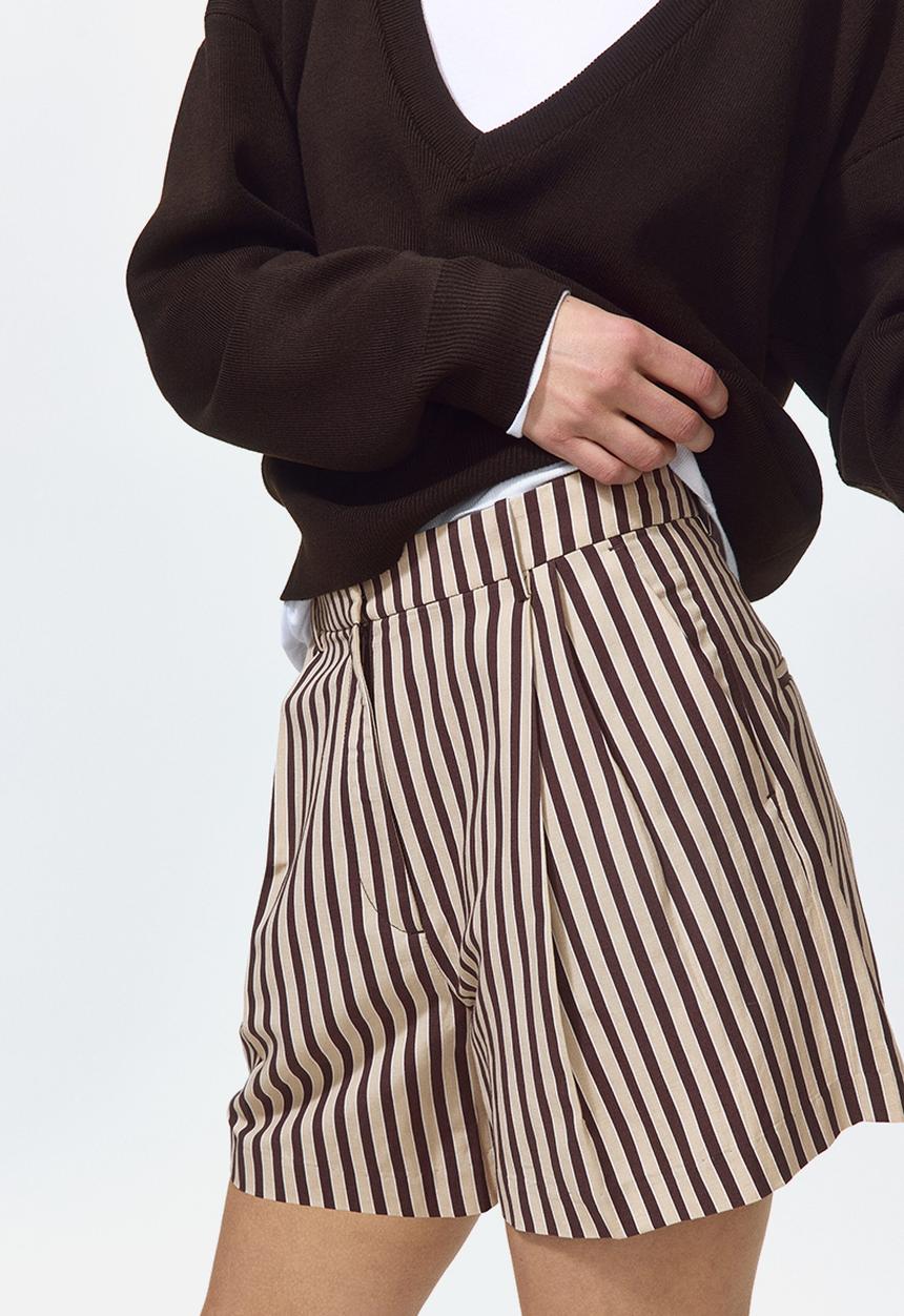 H&M - Tailored linen-blend shorts - dark brown/striped