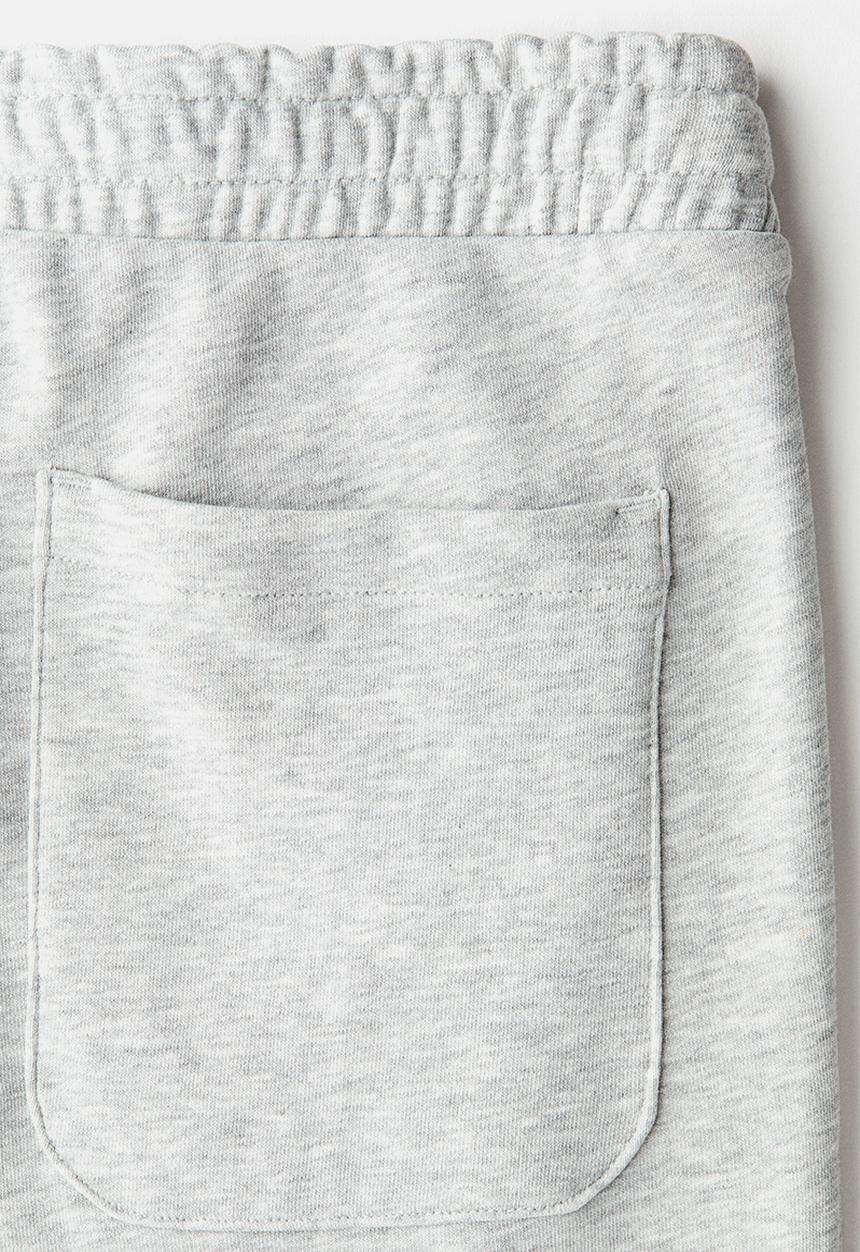 H&M - Regular fit sweatshorts - light grey marl