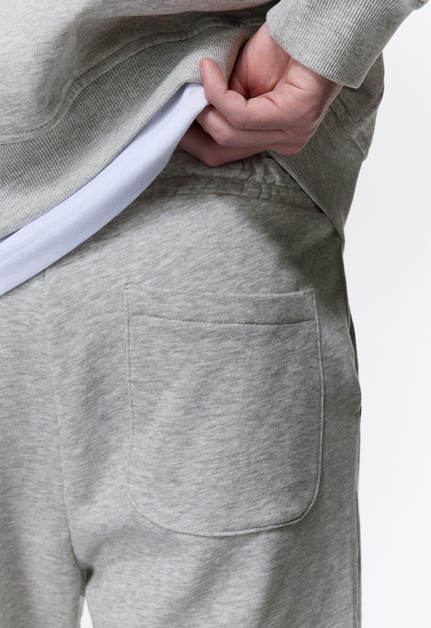 H&M - Regular fit sweatshorts - light grey marl