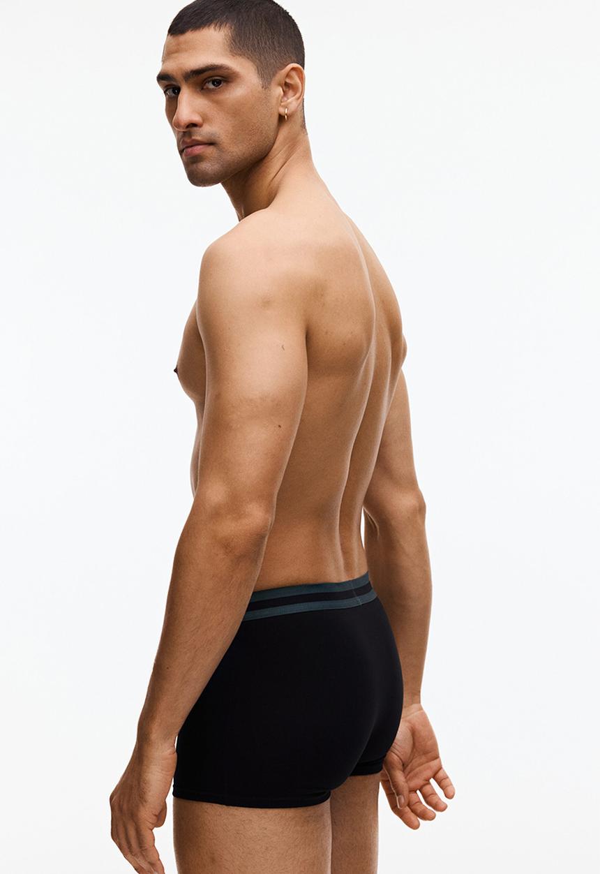 H&M - 3-Pack short trunks with lycra - black