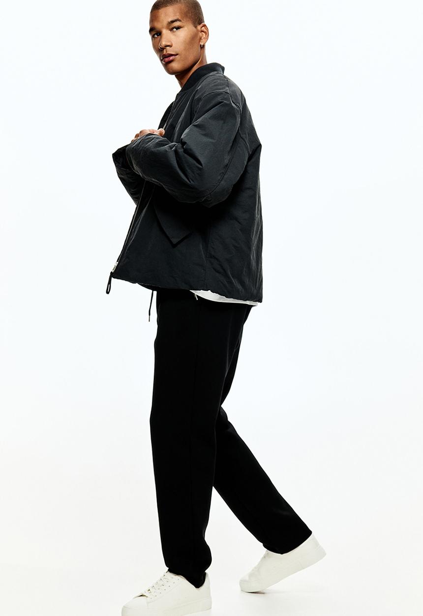 H&M - Regular fit tailored joggers - black
