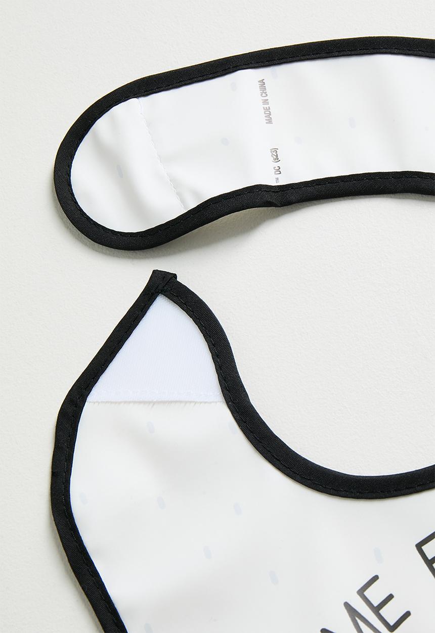 Character Group - Baby catcher bib - baby catcher bib