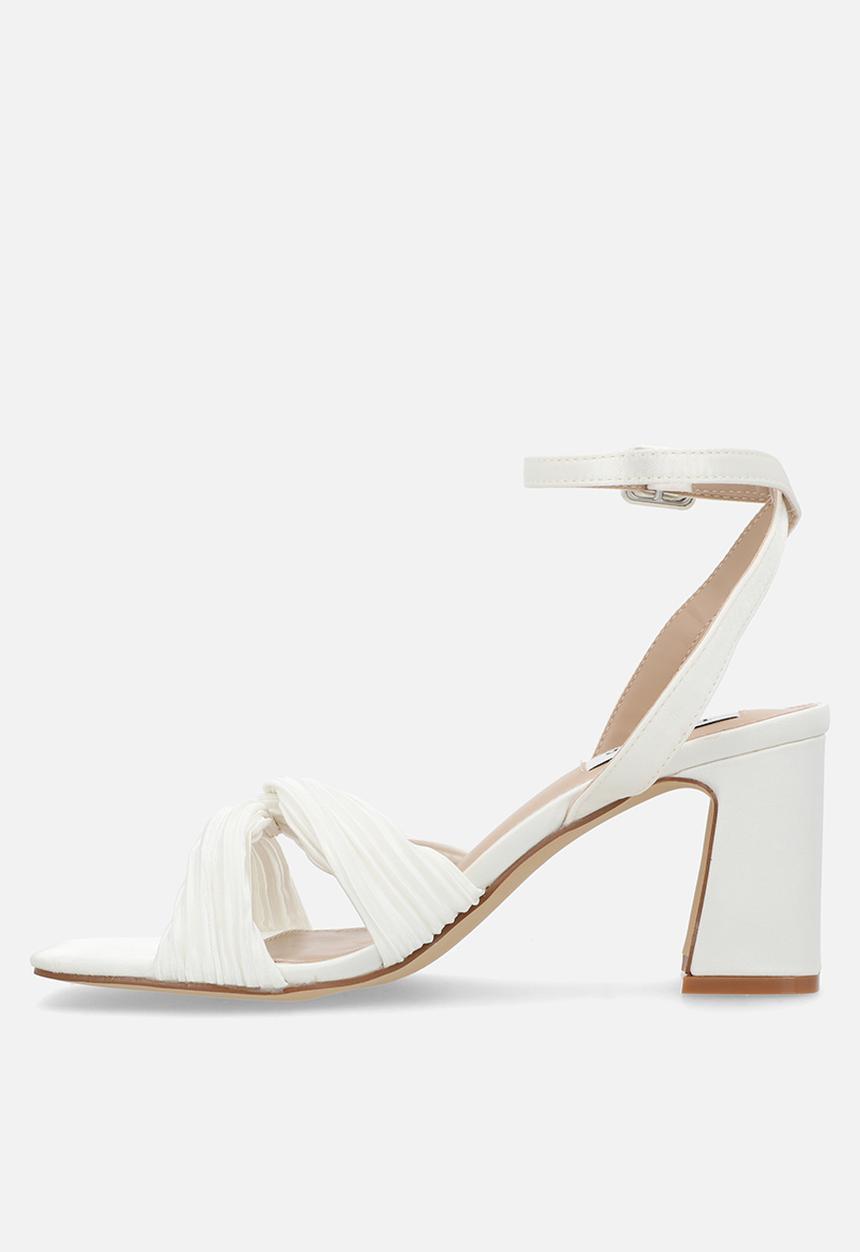 Be Mine - Diva open toe block heel ankle strap - ivory satin