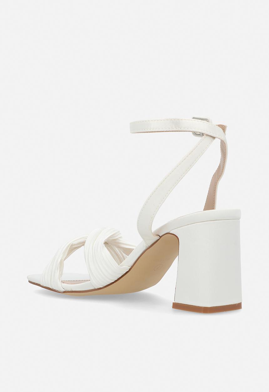 Be Mine - Diva open toe block heel ankle strap - ivory satin