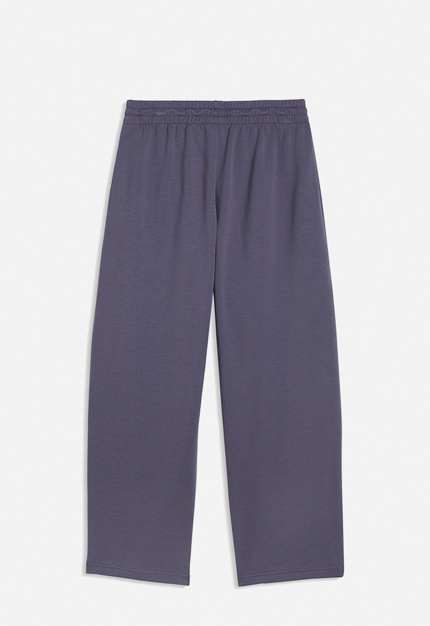 PUMA - Her Relaxed Dk Barrel Leg Pants - Inky Depths