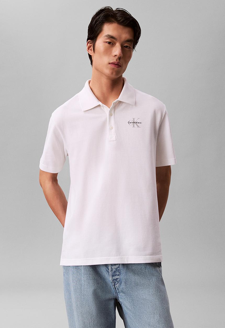 Calvin Klein - SS EASY MONOLOGO CASUAL PIQUE POLO - Bright White