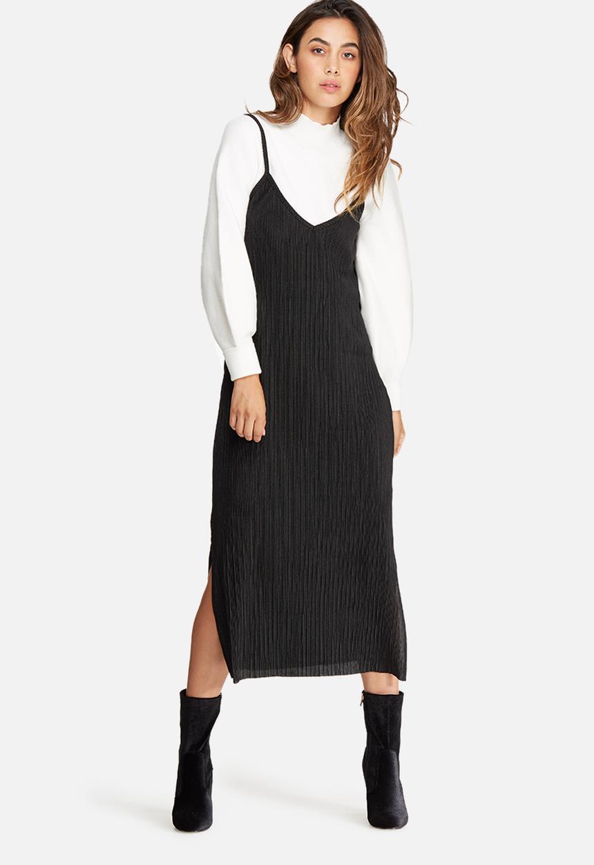 dailyfriday - Plissé v-neck midi slip dress