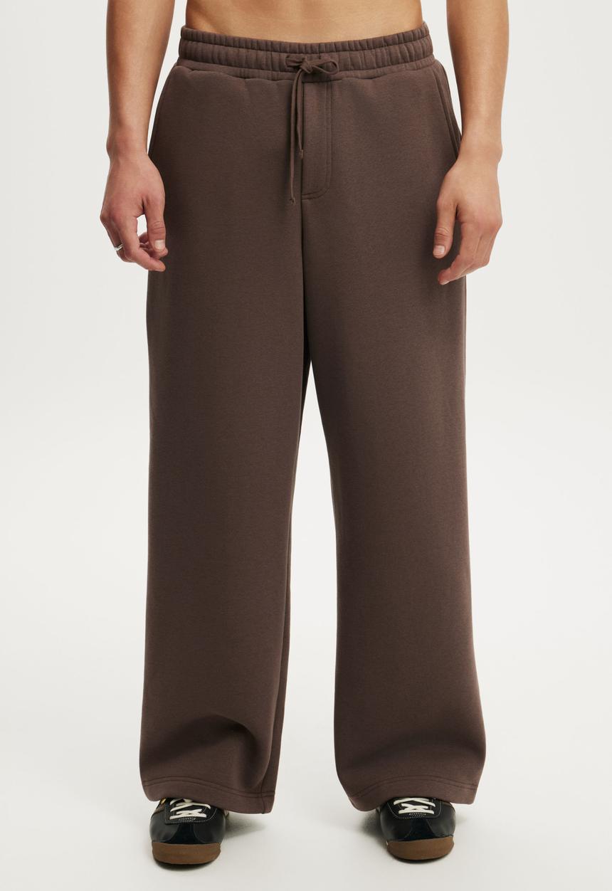 Cotton On - Super Baggy Track Pant - Washed Chocolate