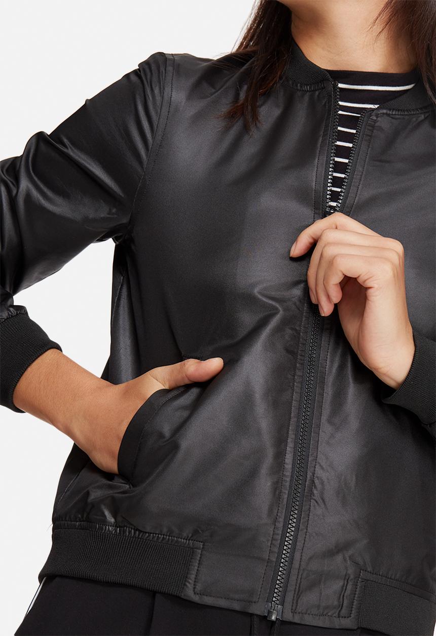 Noisy May - New Shiny jacket