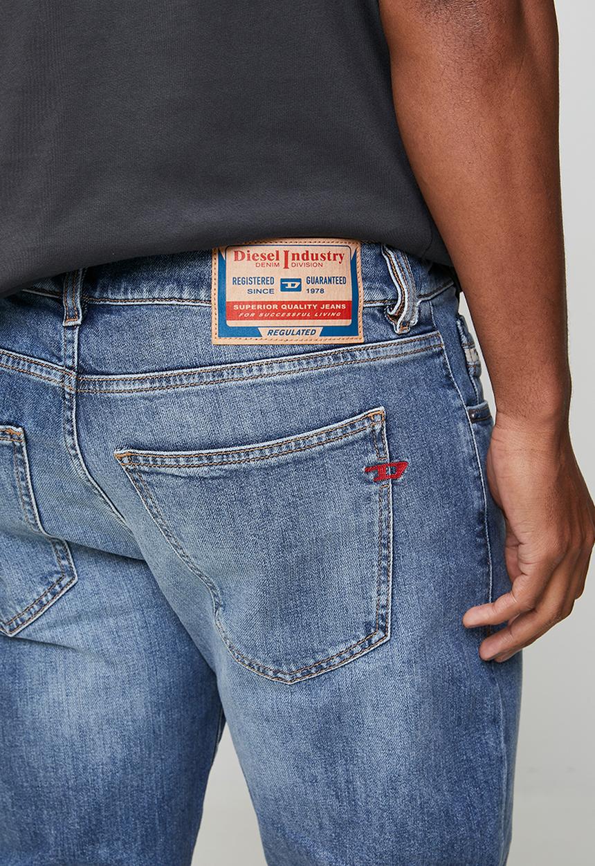 Diesel  - 2019 D-STRUKT L.32 TROUSERS