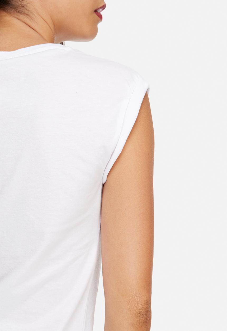 Noisy May - Anders tee