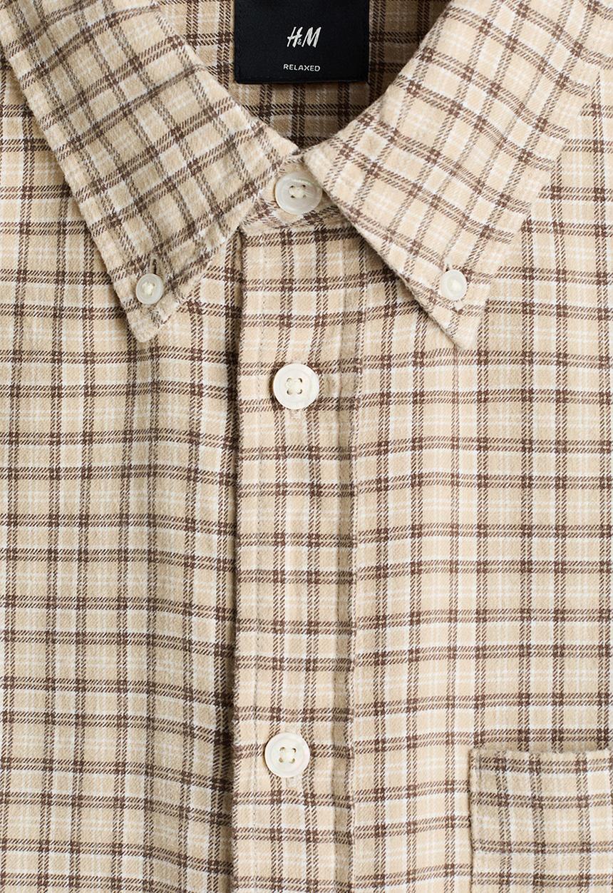H&M - Relaxed fit cotton shirt - beige/checked