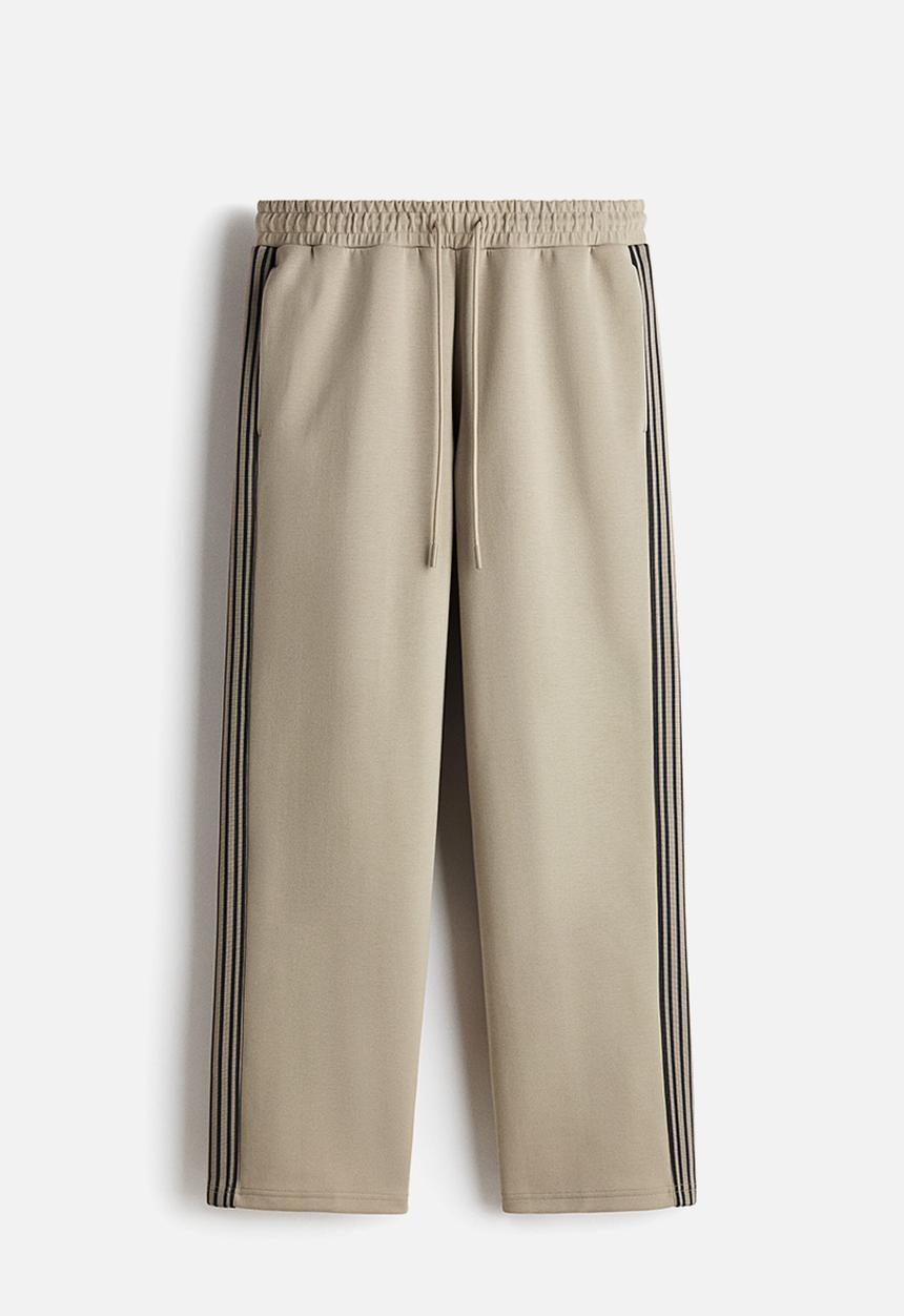 H&M - Loose fit sports joggers with drymove™ - beige
