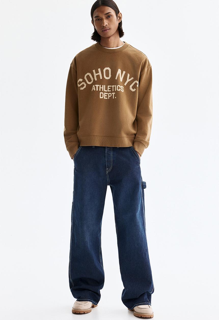H&M - Loose fit printed sweatshirt - dark beige/soho nyc