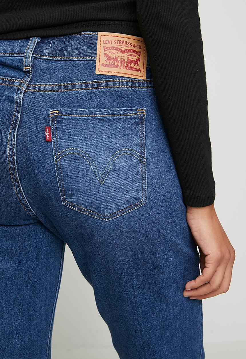 Levi’s® - Curvy Straight Jeans - Move