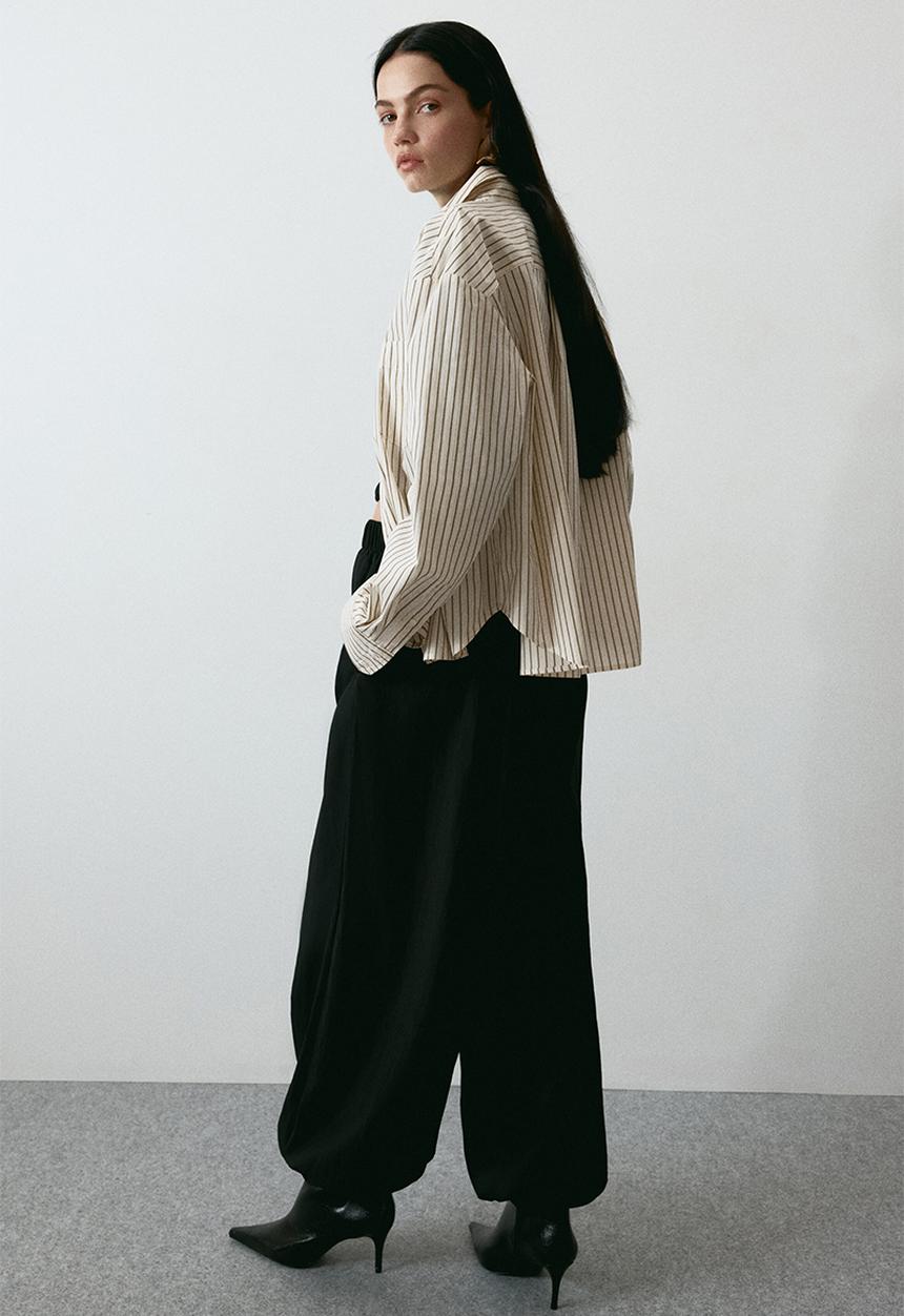 H&M - Oversized poplin shirt - light beige/striped