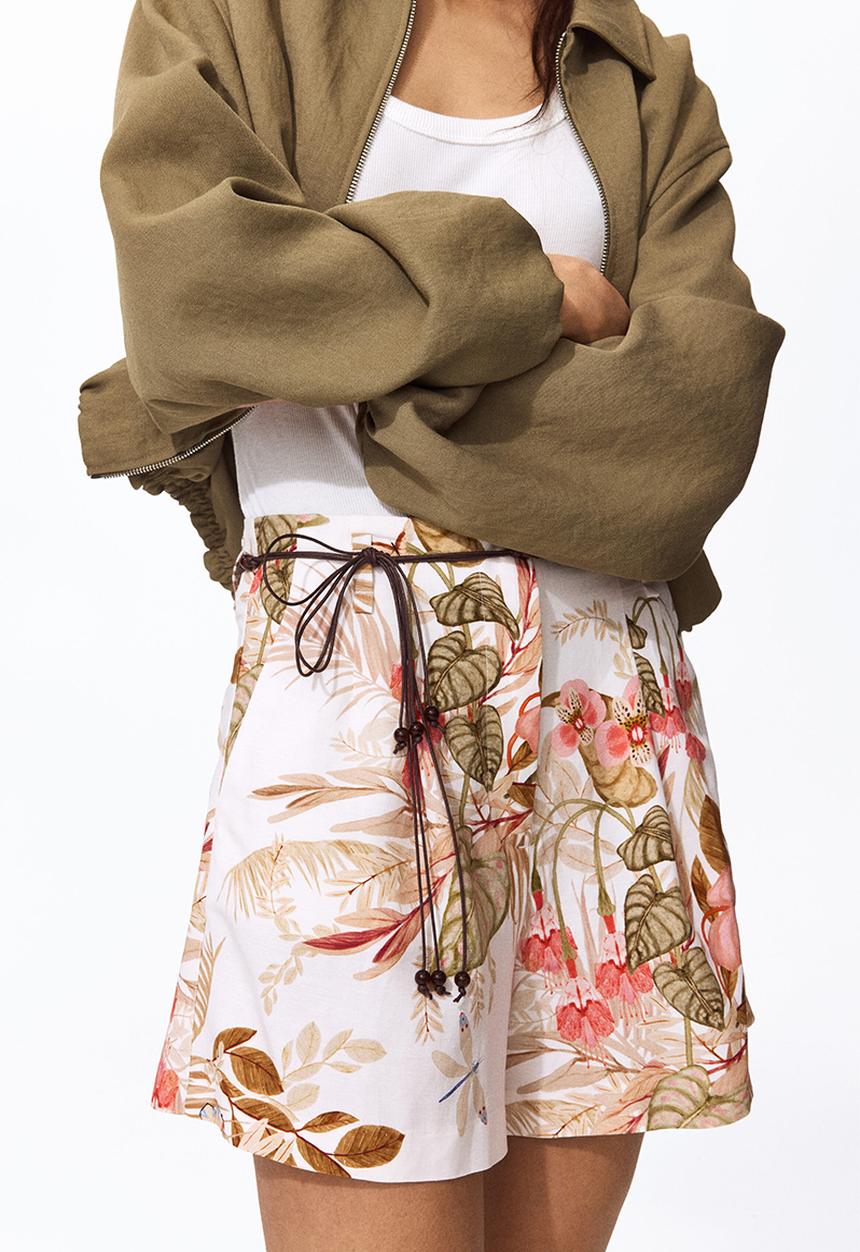 H&M - Linen-blend shorts - white/flowers