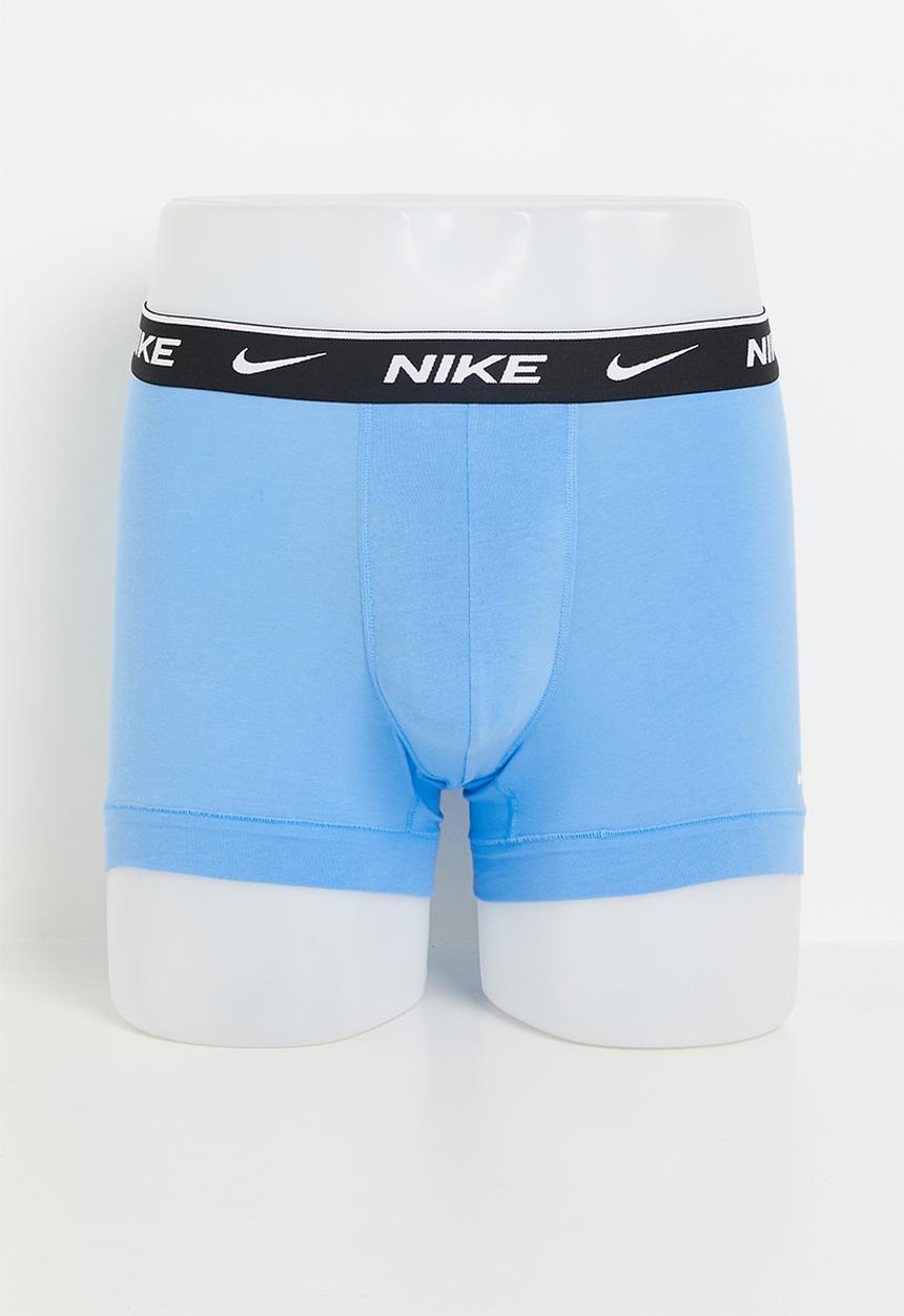 Nike - KE1008-Men's Dri-Fit Everyday Cotton Trunk 3 Pack - Swoosh Print/Cool Grey/UniBlue