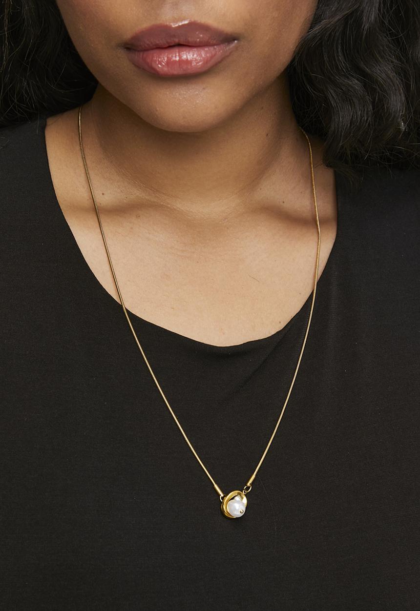 Tessa Design - Reverie Pearl Lariat Necklace-Gold