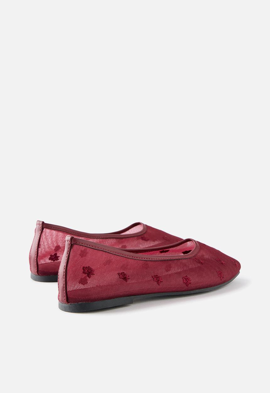 Cotton On - Soho Mary Jane Ballerina - Burgundy Embroidered Mesh